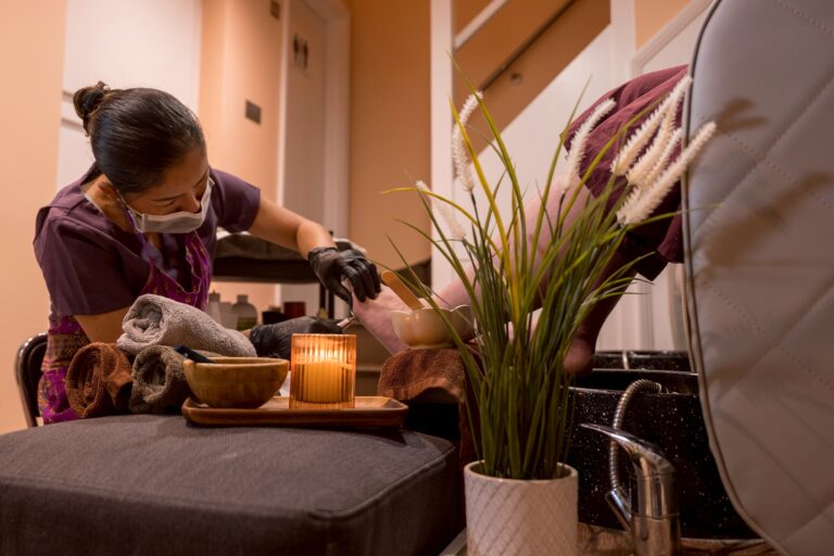 SerenaBeautyAndSpa Thailand.com L 5