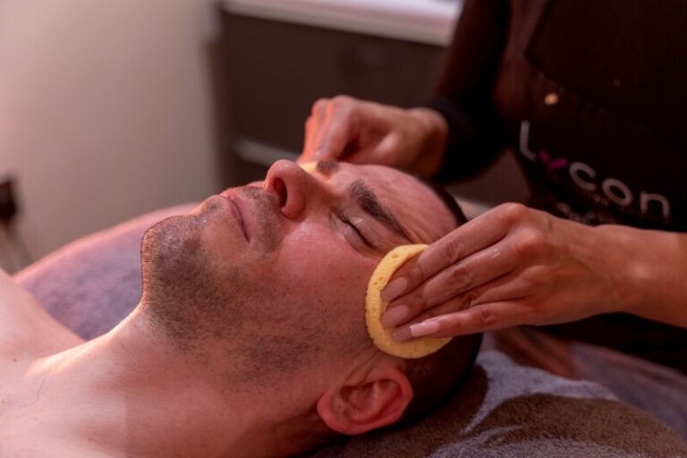 ร้านนวดหน้าสามโคก