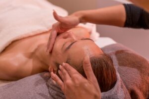 ร้านนวดหน้านวนคร